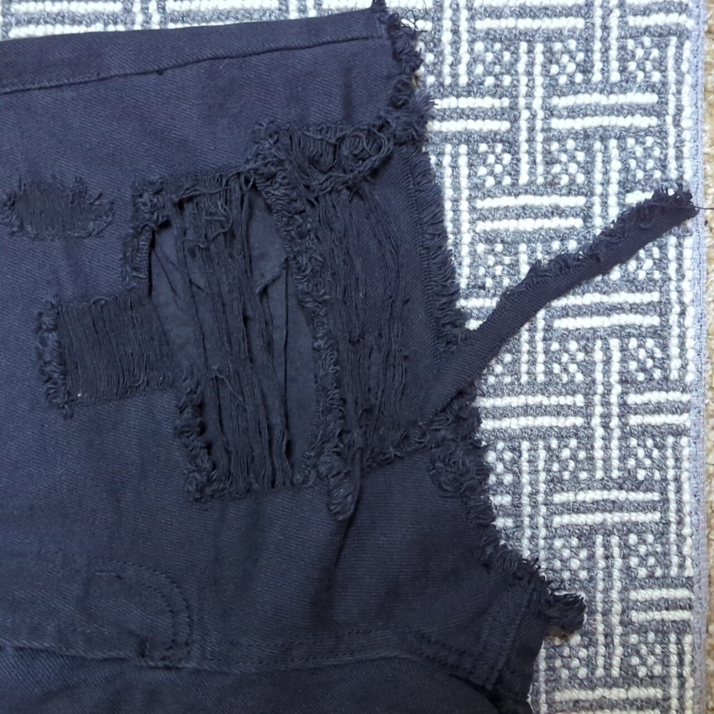 Signature8 distressed black denim shorts Sz S - Picture 4 of 7